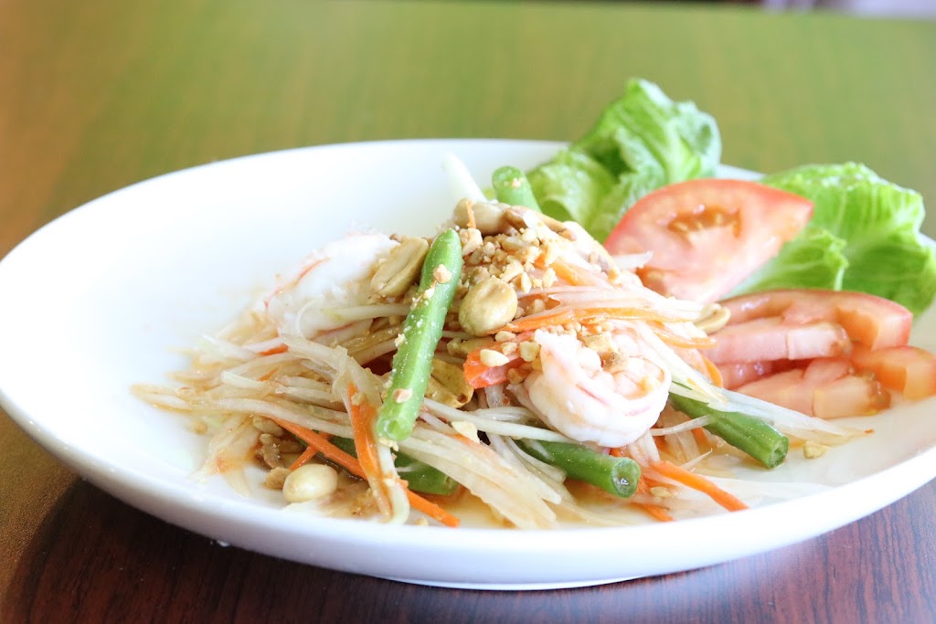 Golden Bamboo Restaurant | restaurant | 8142 California City Blvd, California City, CA 93505, USA | 7603738849 OR +1 760-373-8849