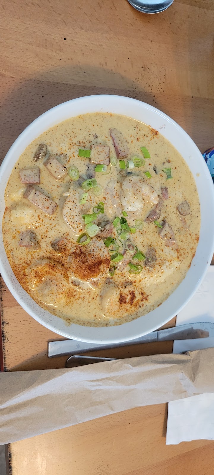 Izzys Cafe | restaurant | 146 Avenue E, Apalachicola, FL 32320, USA | 8503701236 OR +1 850-370-1236