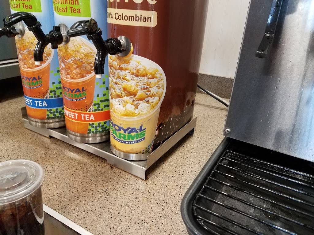 Royal Farms | meal takeaway | 8268 Lark Brown Rd, Elkridge, MD 21075, USA | 4107990251 OR +1 410-799-0251