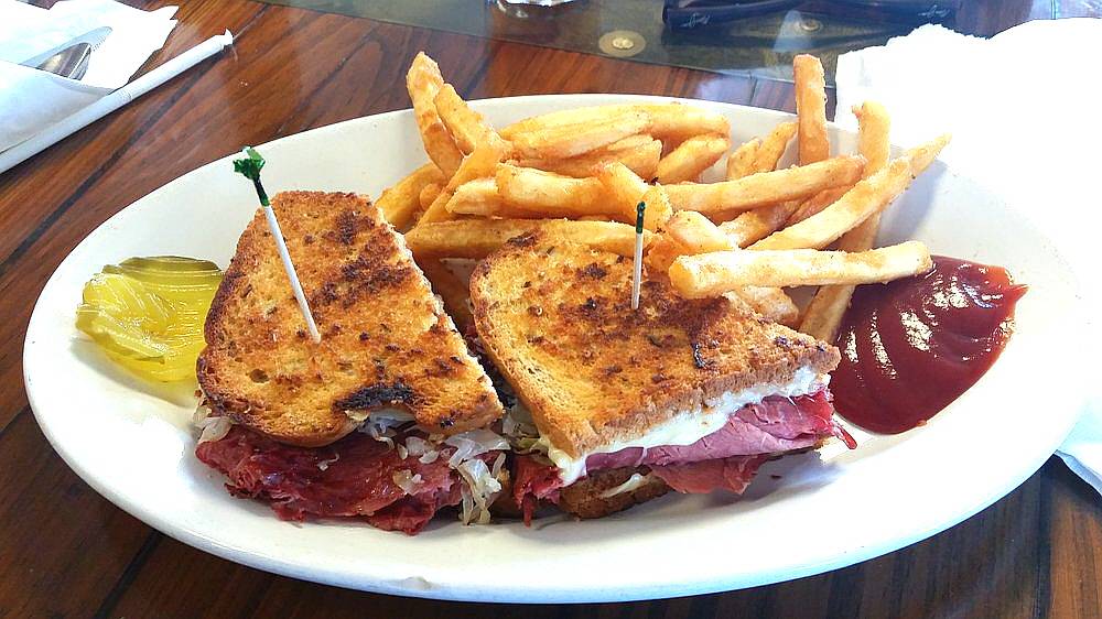 Hometown Restaurant | restaurant | 708 Harrison Ave, Centralia, WA 98531, USA | 3607360359 OR +1 360-736-0359