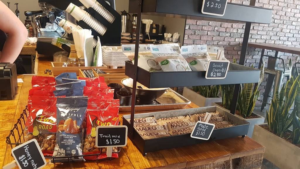 Crazy Carrot | restaurant | 30 Wyndham St N, Guelph, ON N1H 4E5, Canada | 5192657797 OR +1 519-265-7797