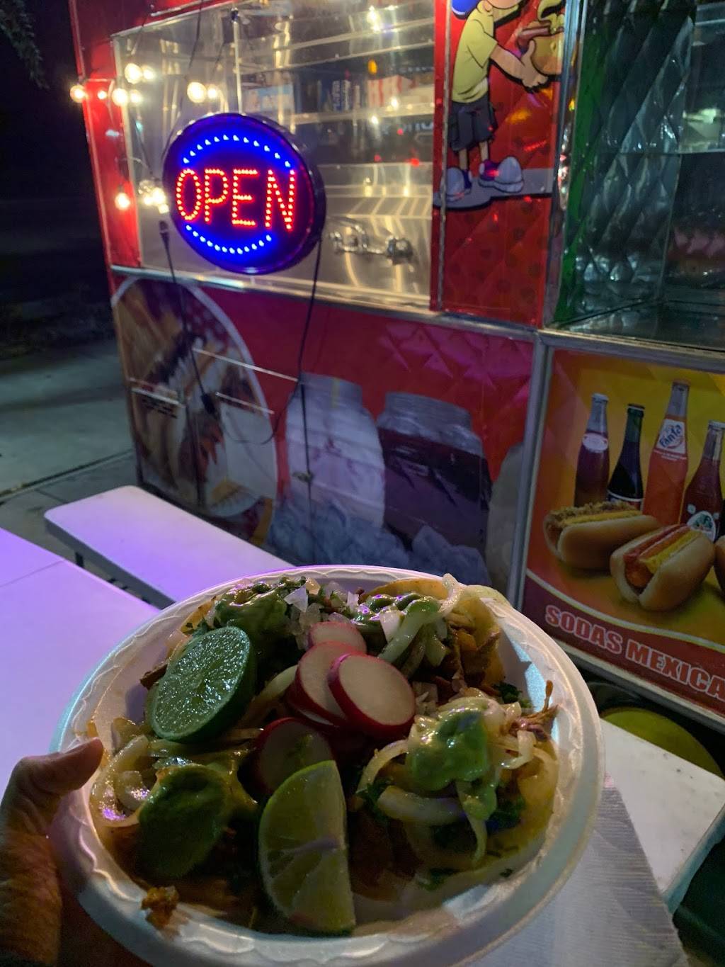 Tacos Y Hot DOgs El Flaco | restaurant | 10 N Main St, Milpitas, CA 95035, USA | 4087815594 OR +1 408-781-5594