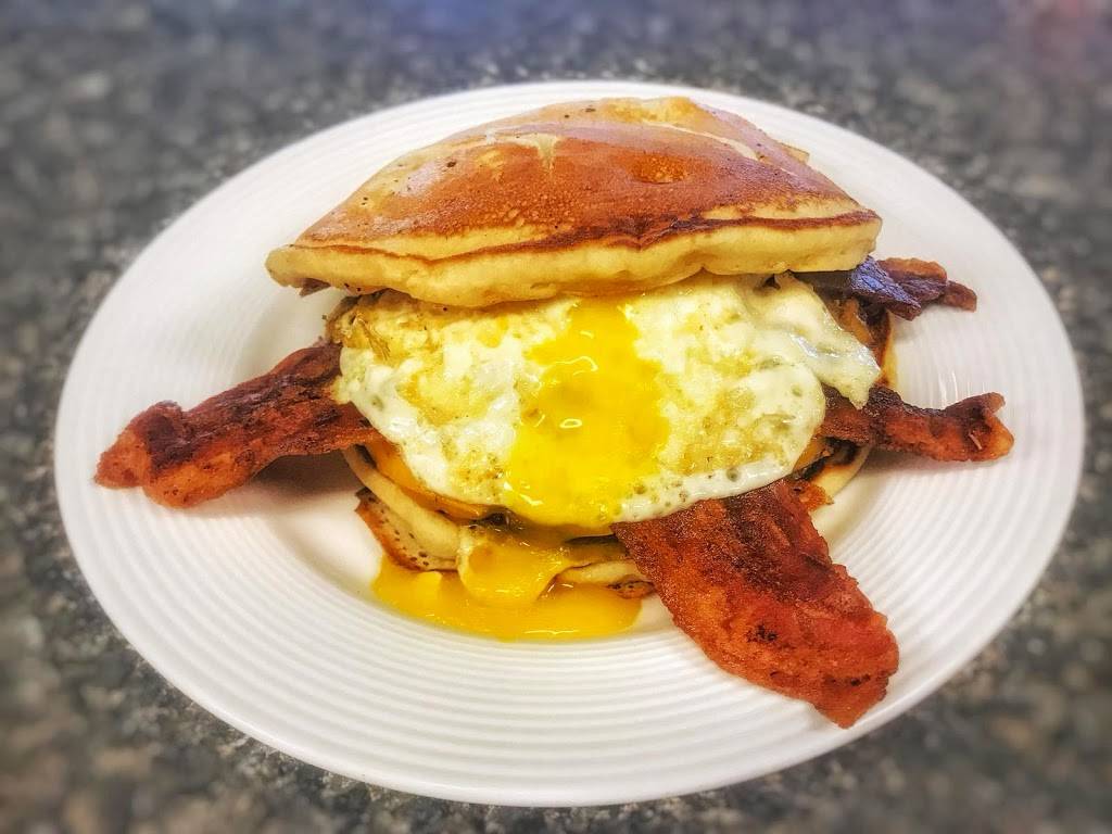 Daniels Grill | restaurant | 100 S Michigan Ave #2, Saginaw, MI 48602, USA | 9897599333 OR +1 989-759-9333