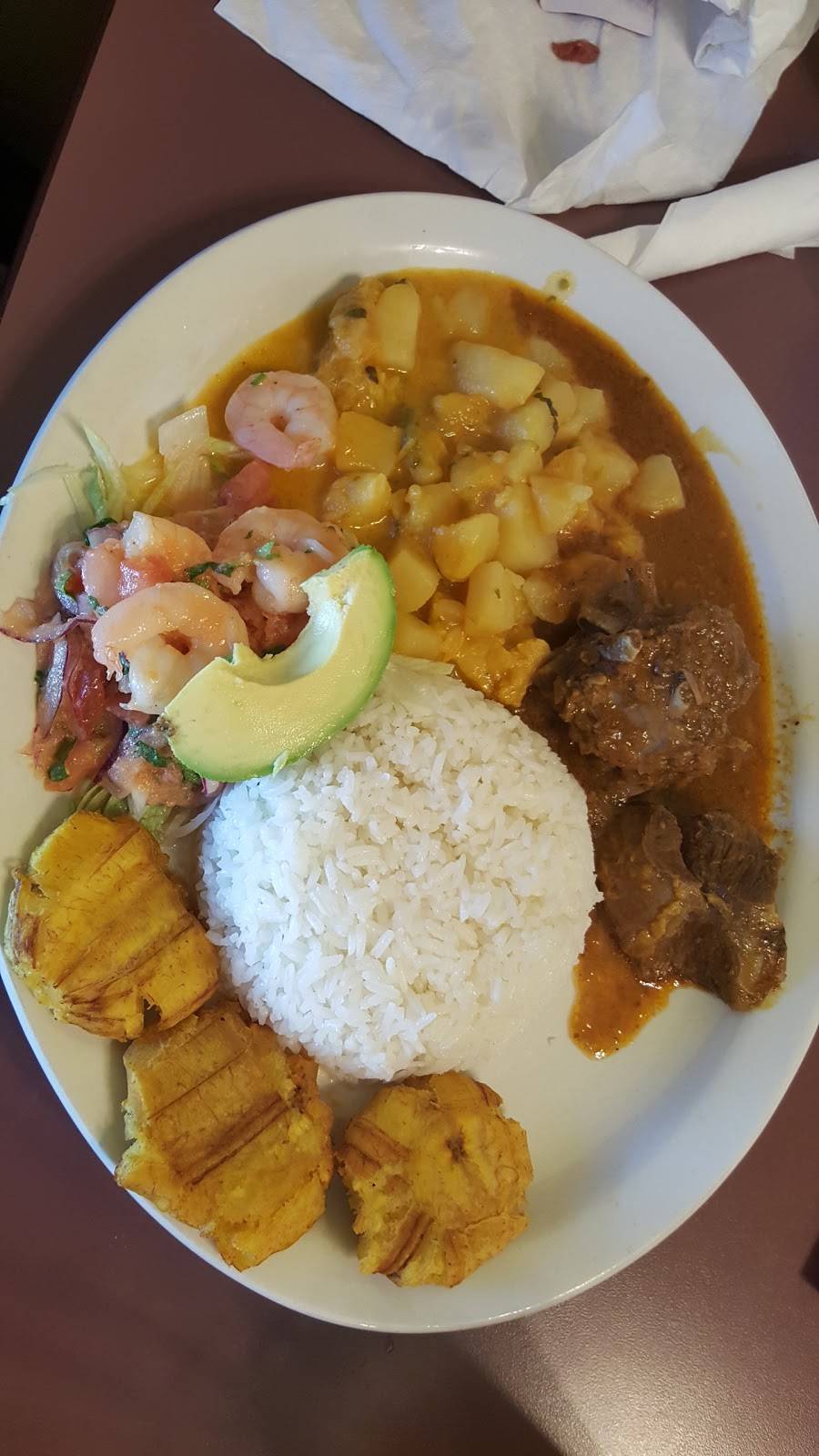 Avenida del Sabor - Ecuadorian Food | restaurant | 5805 W Diversey Ave, Chicago, IL 60639, USA | 7739305370 OR +1 773-930-5370