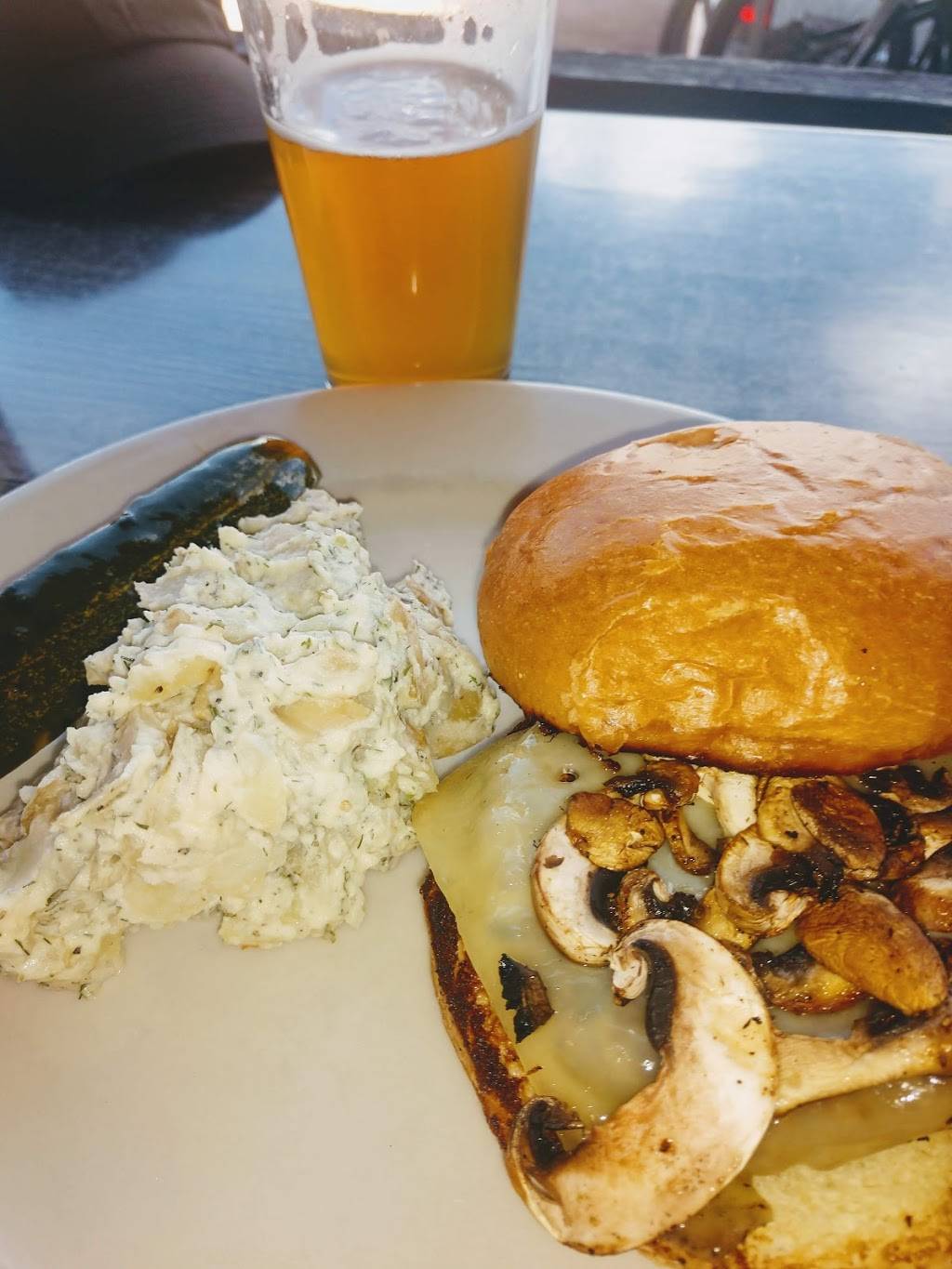 Zokas Restaurant & Bar | restaurant | 16940 Pine Valley Rd, Pine, CO 80470, USA | 3038380378 OR +1 303-838-0378