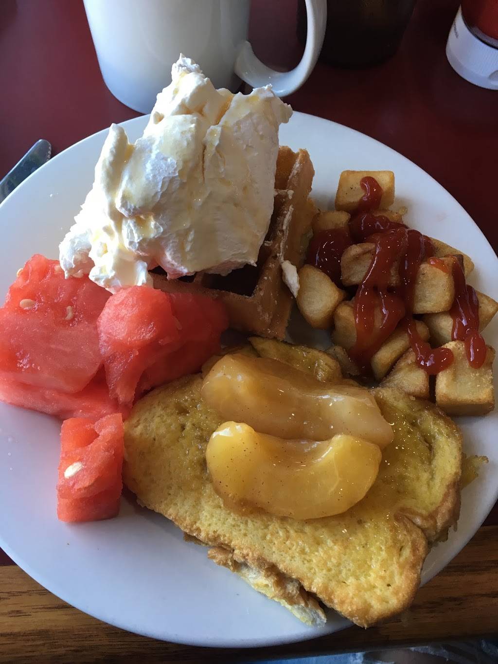 Golden Griddle Family Restaurant | restaurant | 1119 Fennell Ave E, Hamilton, ON L8T 1S2, Canada | 9053888111 OR +1 905-388-8111