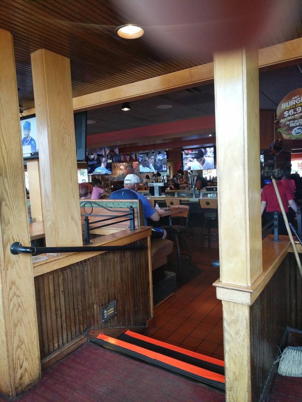Applebees Grill + Bar | restaurant | 5502 S Broadway Ave, Tyler, TX 75703, USA | 9035094848 OR +1 903-509-4848