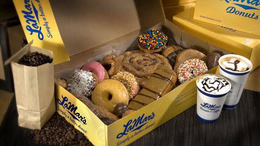 LaMars Donuts and Coffee | bakery | 10001 E Iliff Ave, Aurora, CO 80247, USA | 3037438585 OR +1 303-743-8585