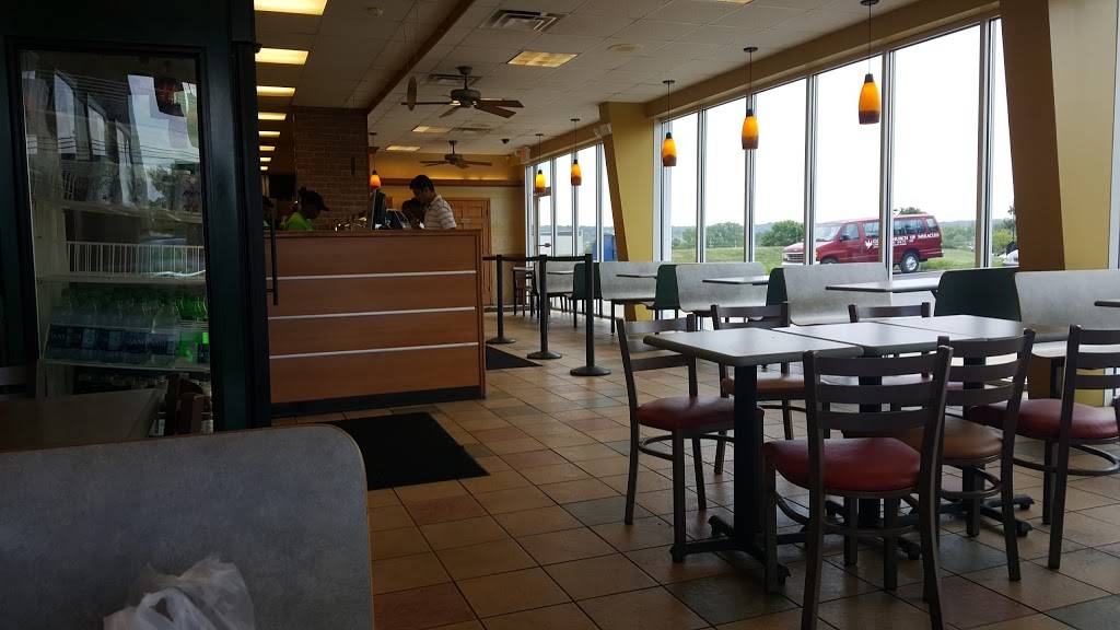 Subway | restaurant | 2241 Crowne Point Pl #800, Sharonville, OH 45241, USA | 5137727250 OR +1 513-772-7250