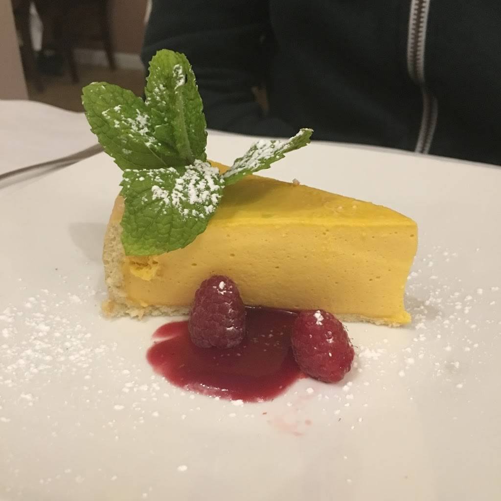 Maxs Grill | restaurant | 209 Forest Ave, Pacific Grove, CA 93950, USA | 8313757997 OR +1 831-375-7997