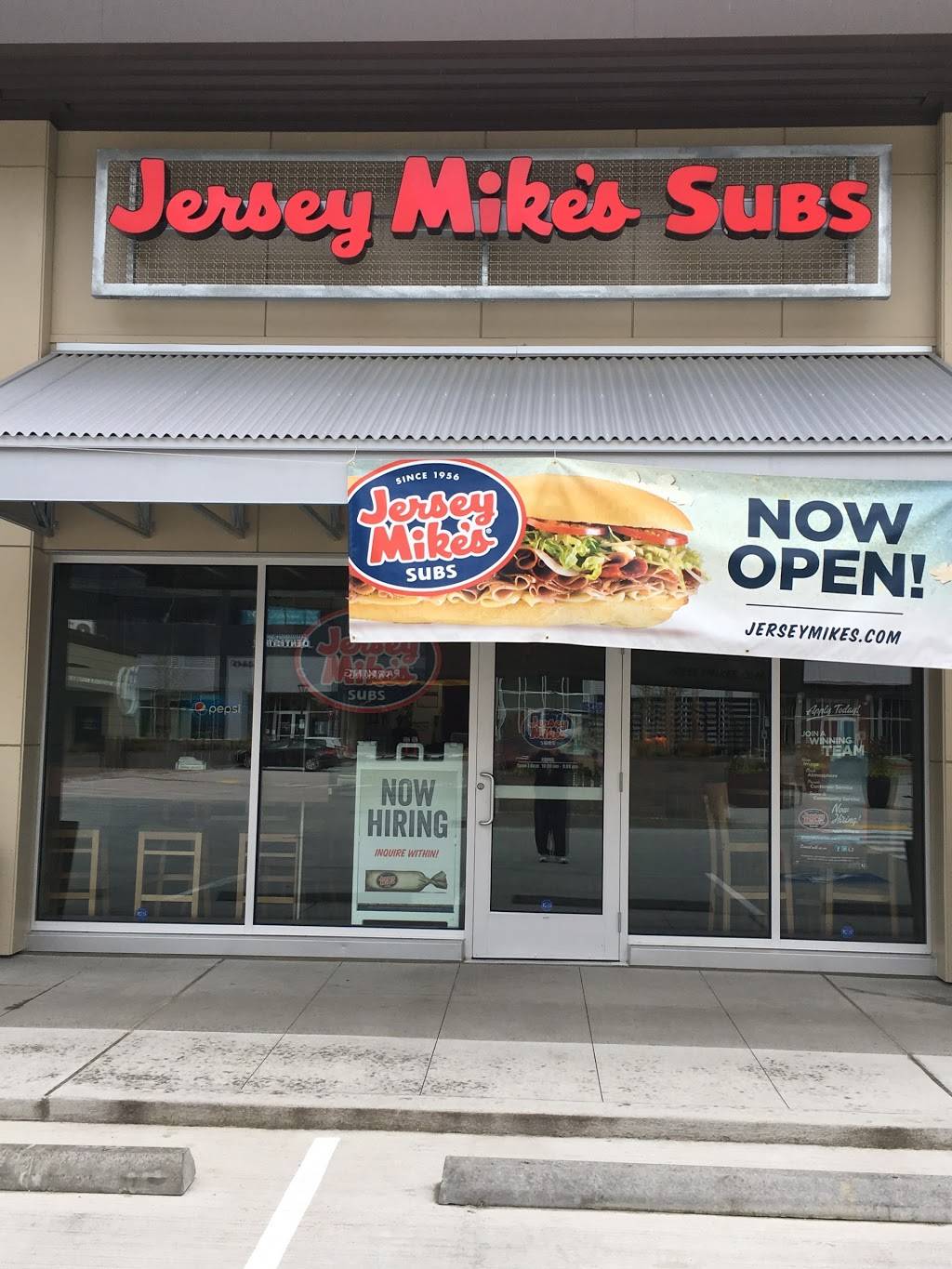 Jersey Mikes Subs | restaurant | 22704 SE 4th St #206, Sammamish, WA 98074, USA | 4253957111 OR +1 425-395-7111