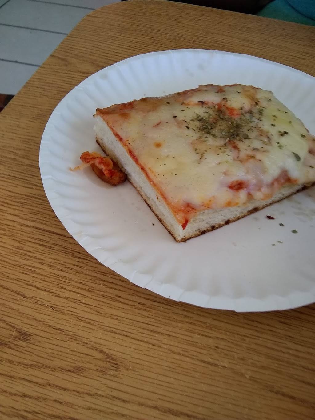 Monte Carlo Pizza | restaurant | 145 S Cameron St, Harrisburg, PA 17101, USA | 7172389404 OR +1 717-238-9404