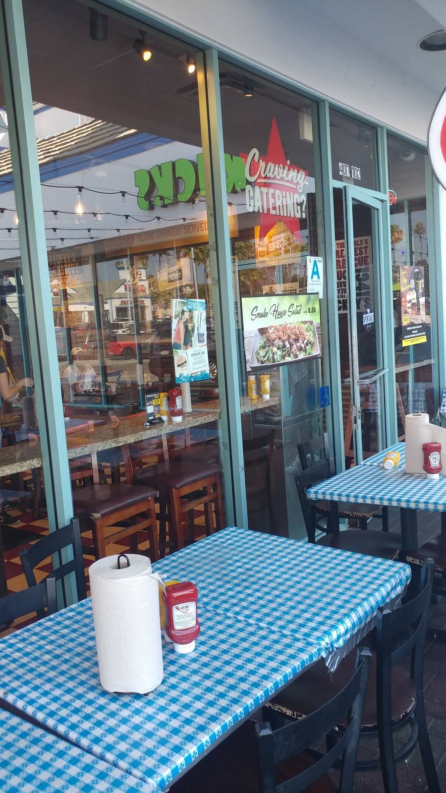 Dickeys Barbecue Pit | restaurant | 407 N Pacific Coast Hwy, Redondo Beach, CA 90277, USA | 4243980042 OR +1 424-398-0042