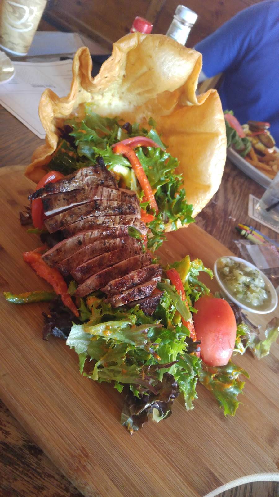 The Sly Fox Pub | restaurant | 795 SW Broad St, Southern Pines, NC 28387, USA | 9107251621 OR +1 910-725-1621