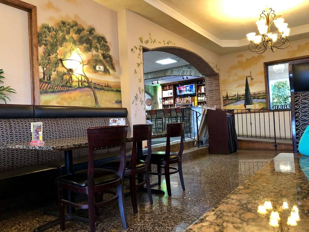 Italian Delite Restaurant & Bar | restaurant | 113 E Main St, Birdsboro, PA 19508, USA | 6104041115 OR +1 610-404-1115