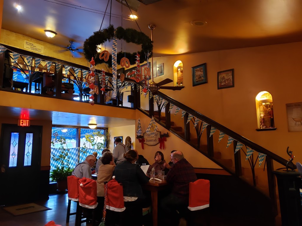 Cafe Bahnhof German Restaurant & Biergarten | restaurant | 1725 E Cecil St, Waynoka, OK 73860, USA | 5808240063 OR +1 580-824-0063