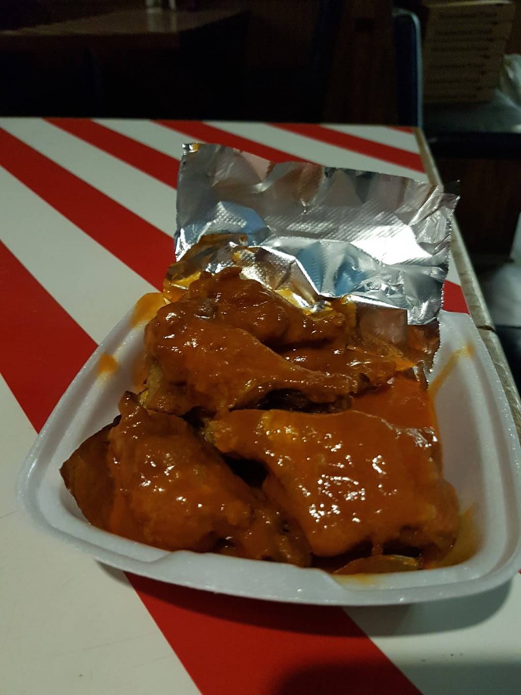 Giannis Pizza | meal delivery | 6 E Main St, Frostburg, MD 21532, USA | 3016871000 OR +1 301-687-1000