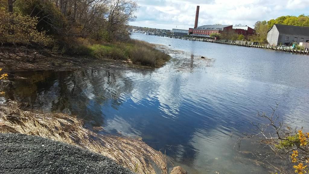 Narrows Crossing Restaurant & Lounge | night club | 1 Narrows Rd, Wareham, MA 02571, USA | 5082959345 OR +1 508-295-9345