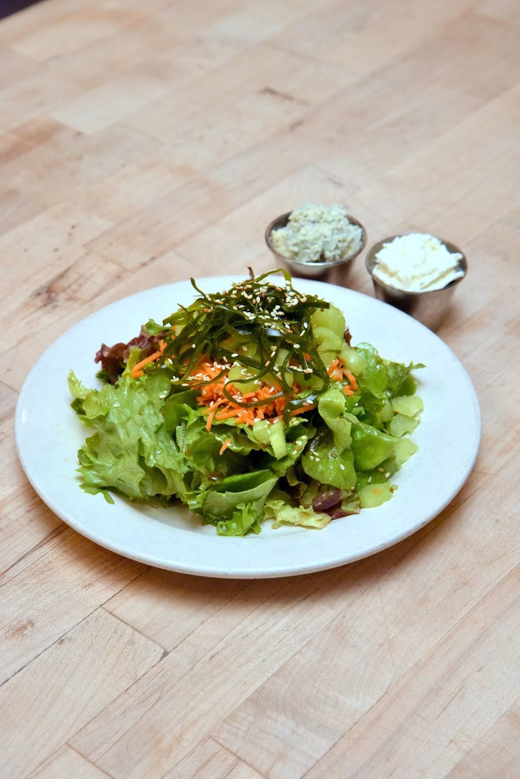 Flatbread Company | restaurant | 45 Day St, Somerville, MA 02144, USA | 6177760552 OR +1 617-776-0552