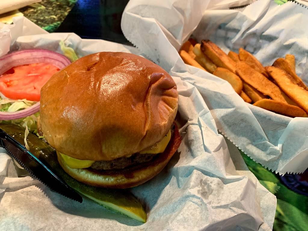 Johnnys Fillin Station | restaurant | 2631 S Ferncreek Ave, Orlando, FL 32806, USA | 4078946900 OR +1 407-894-6900