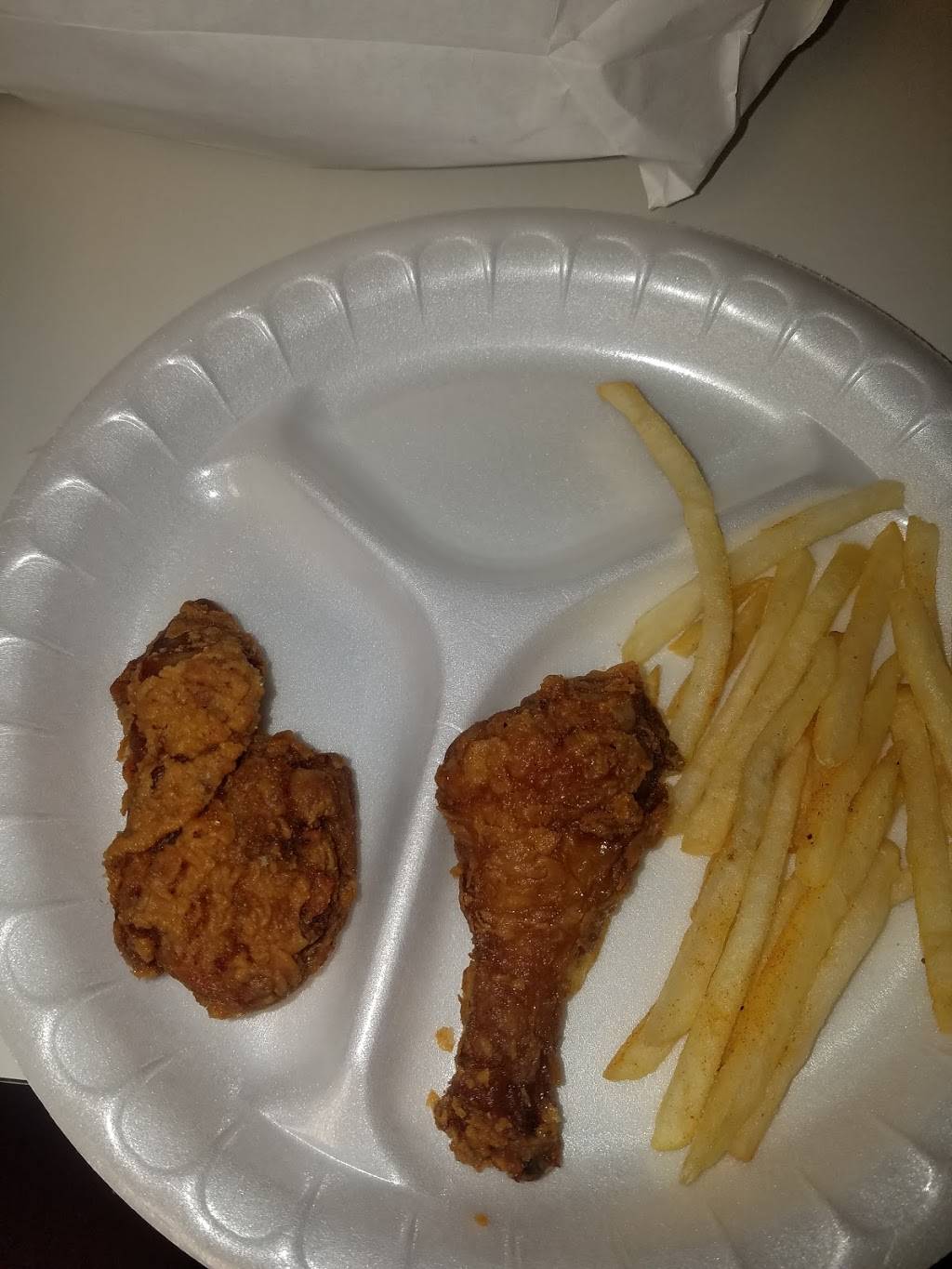 Henderson Chicken Cedar Hill locations | restaurant | 635 E Pleasant Run Rd, Cedar Hill, TX 75104, USA | 9722910777 OR +1 972-291-0777