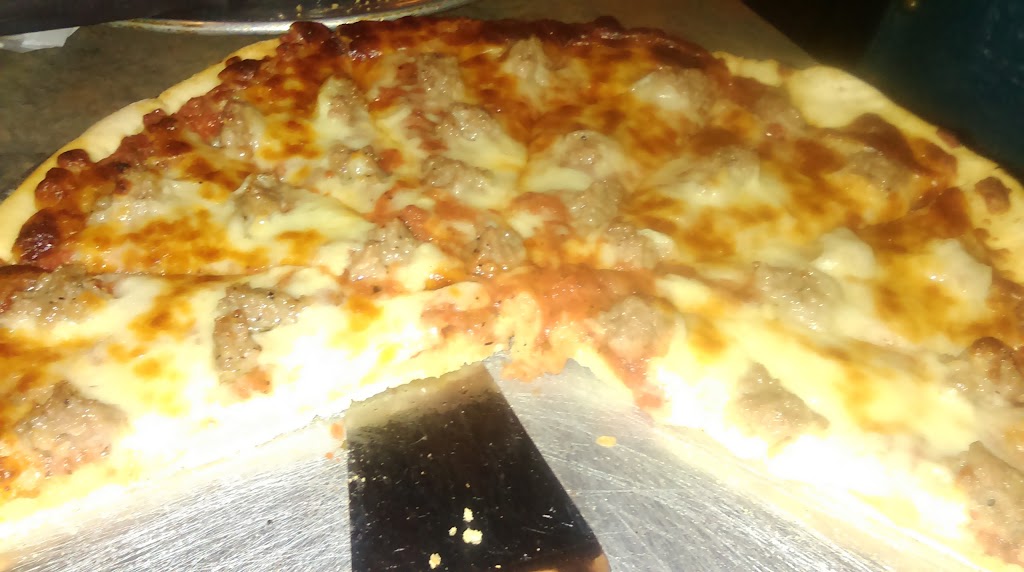 Mama Mias Italian Restaurant | restaurant | 207 E Pearl St, Ishpeming, MI 49849, USA | 9064855813 OR +1 906-485-5813