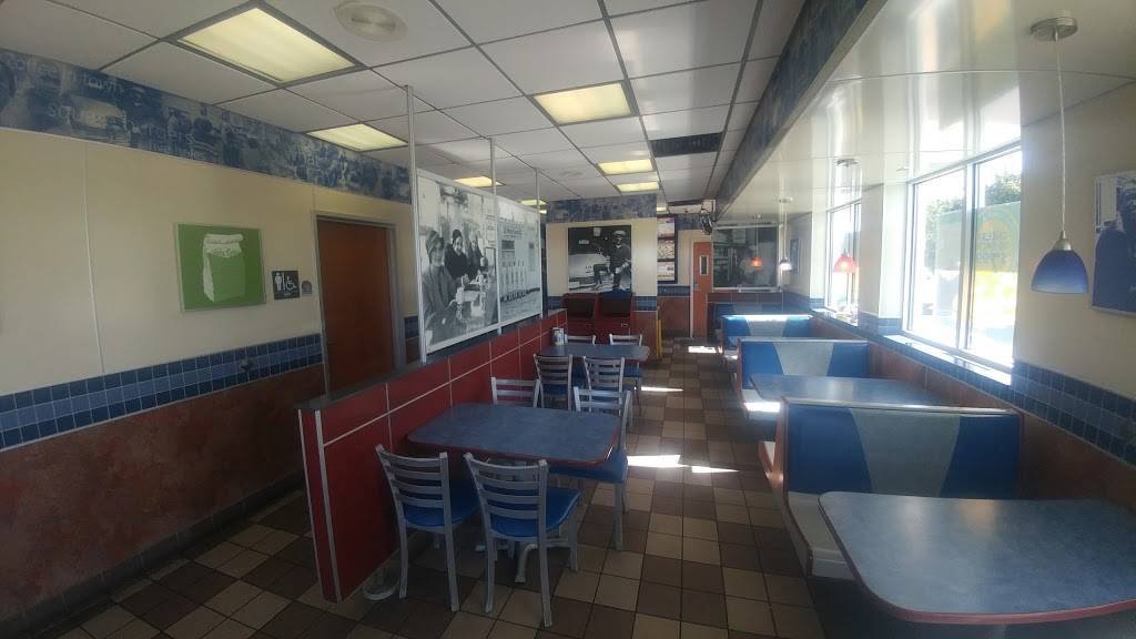 White Castle | restaurant | 1129 N Morton St, Franklin, IN 46131, USA | 3177382839 OR +1 317-738-2839
