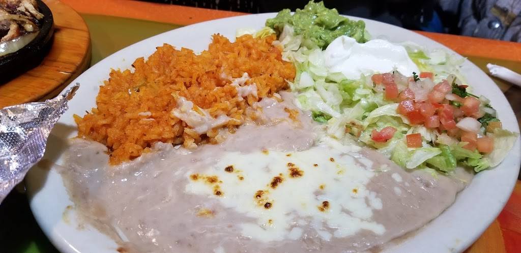 Guadalajara Mexican Restaurant | restaurant | 69 N 28th St #7, Superior, WI 54880, USA | 7153922894 OR +1 715-392-2894