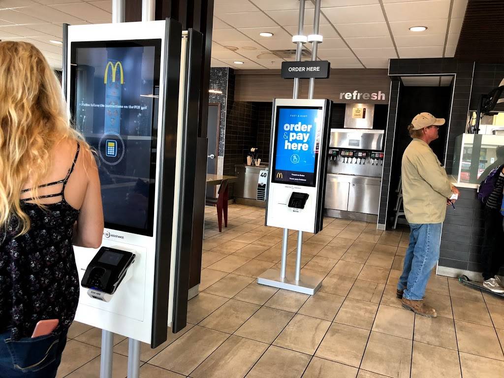 McDonalds | cafe | 9130 E Valencia Rd, Tucson, AZ 85747, USA | 5206631327 OR +1 520-663-1327