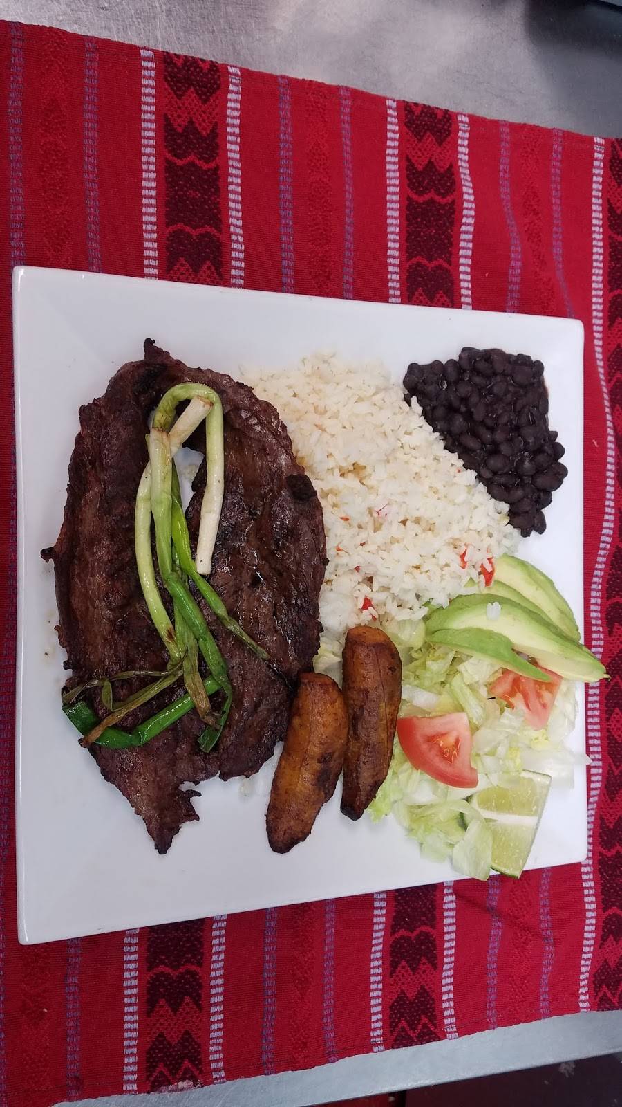 Panaderia & Restaurante El Paisano | restaurant | 6700, 930 Plainfield St, Johnston, RI 02919, USA | 4019446795 OR +1 401-944-6795