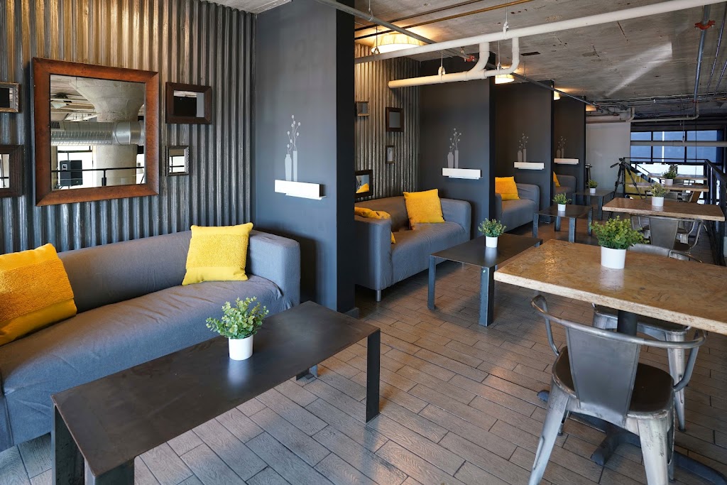 Latté Lounge + HG Eatery | restaurant | 2617 Washington Ave Suite A, St. Louis, MO 63103, USA | 3148333087 OR +1 314-833-3087