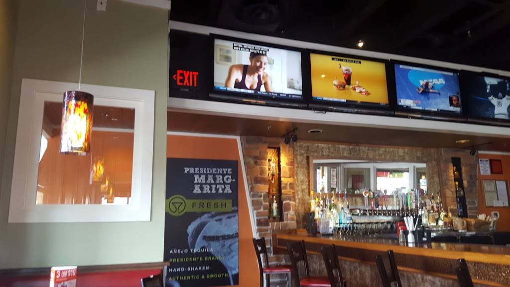 Chilis Grill & Bar | meal takeaway | 10040 W Happy Valley Rd, Peoria, AZ 85383, USA | 6235720107 OR +1 623-572-0107