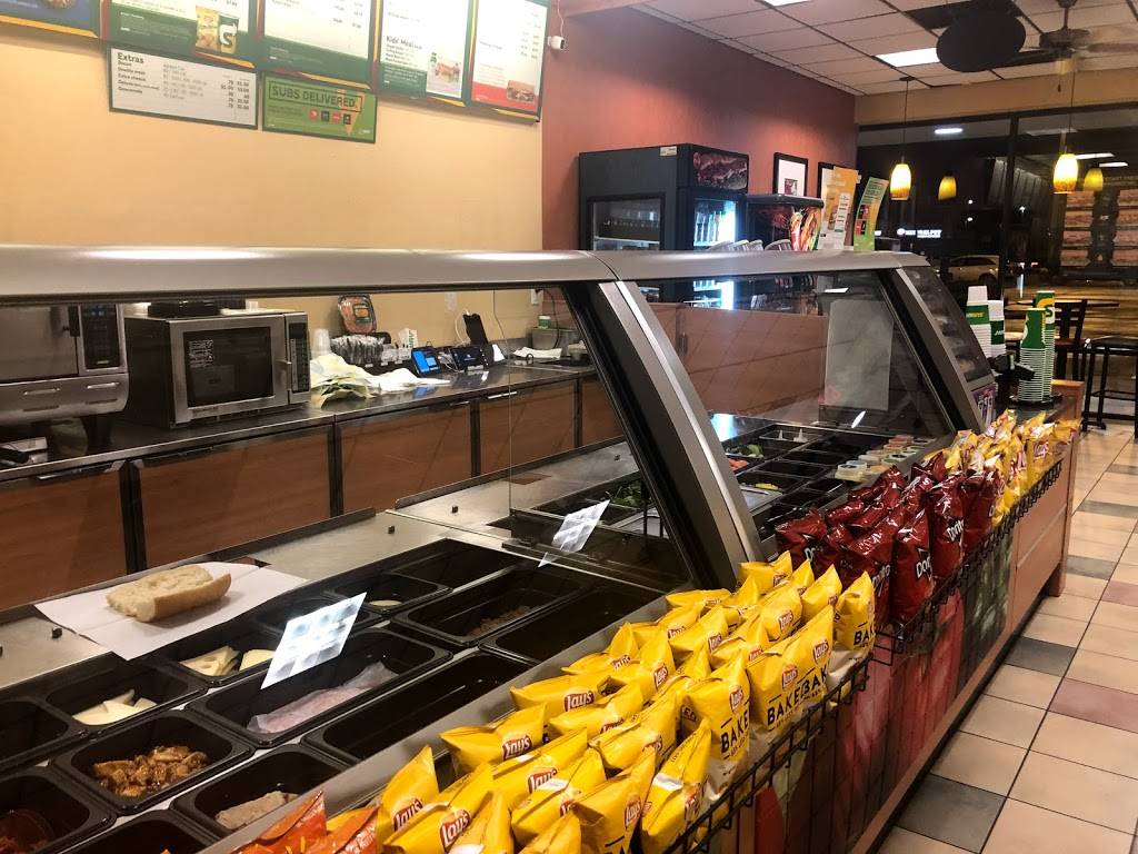 Subway | restaurant | 1556 W Gray St A, Houston, TX 77019, USA | 2819742016 OR +1 281-974-2016