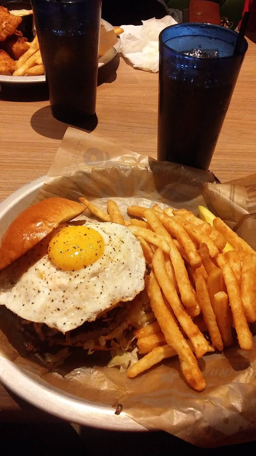 Juniors Bar and Grill | restaurant | 48 N Greenbush Rd, Troy, NY 12180, USA | 5182443535 OR +1 518-244-3535