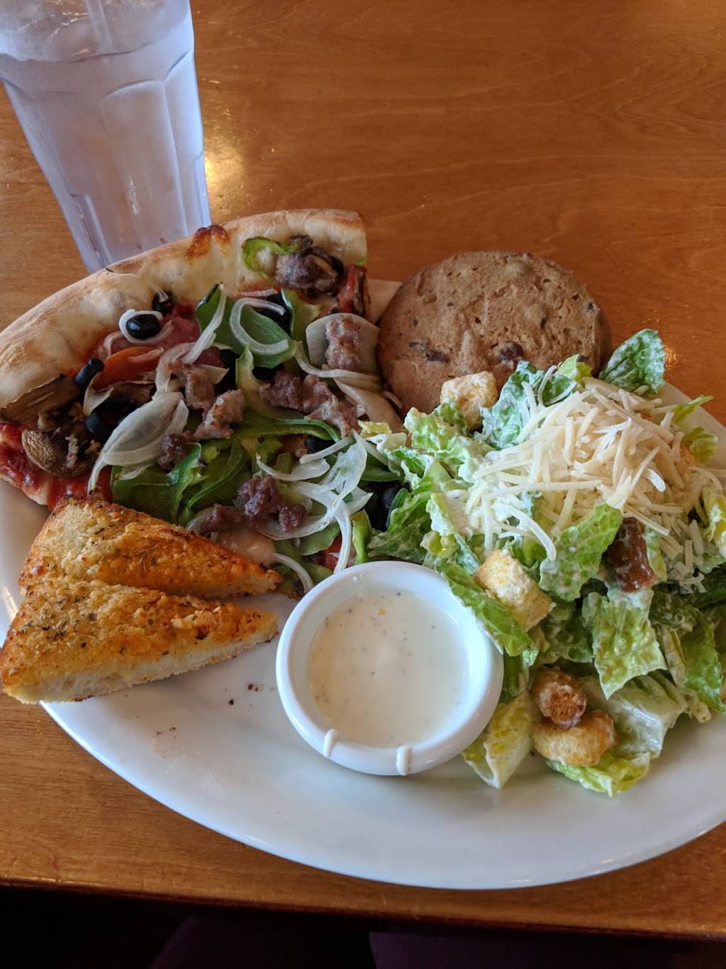 Skipolinis Pizza | restaurant | 2001 Salvio St, Concord, CA 94520, USA | 9256806888 OR +1 925-680-6888