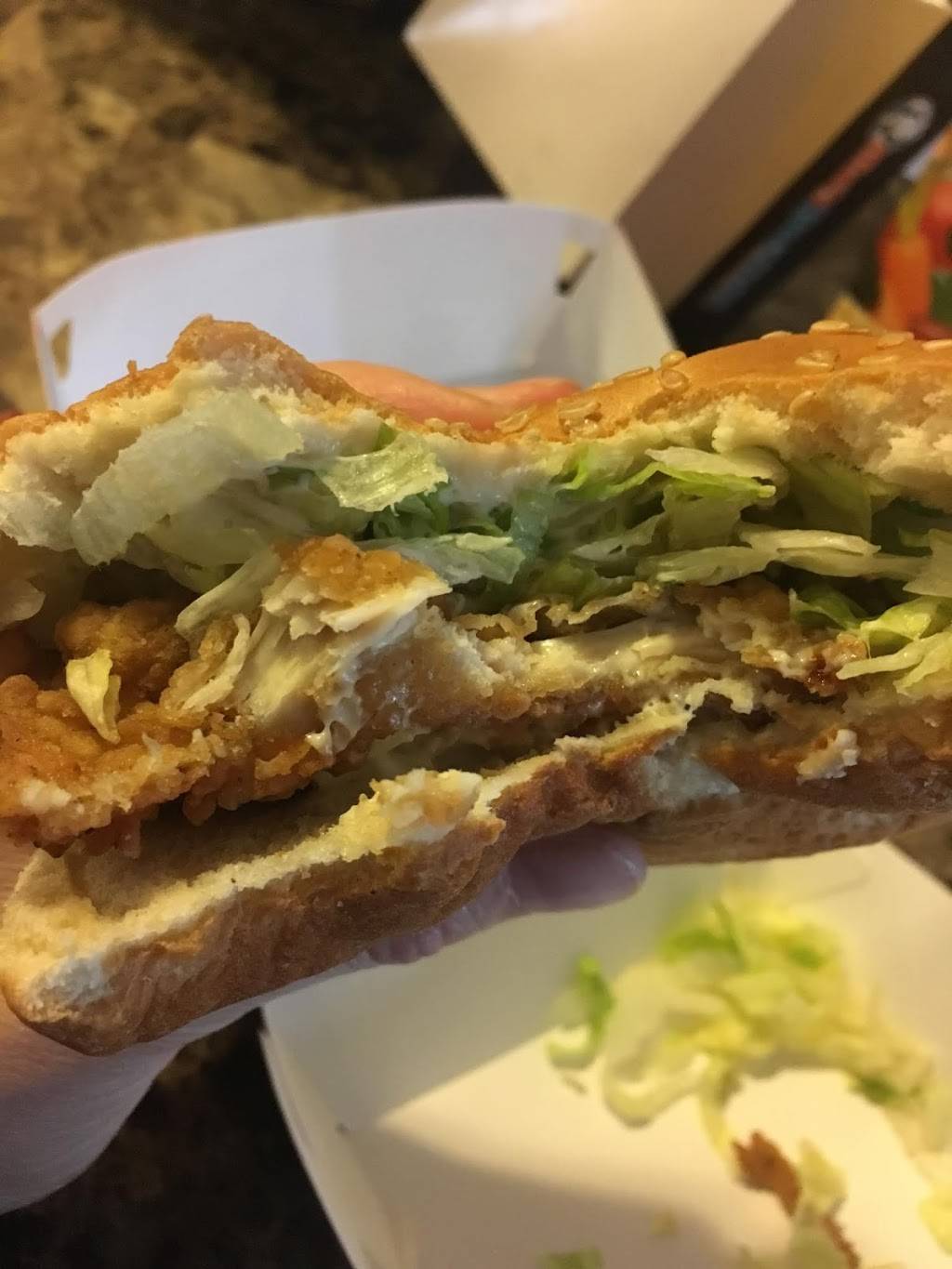 Mary Browns Chicken & Taters | restaurant | 28 Clair Rd W, Guelph, ON N1L 1M7, Canada | 5198217232 OR +1 519-821-7232