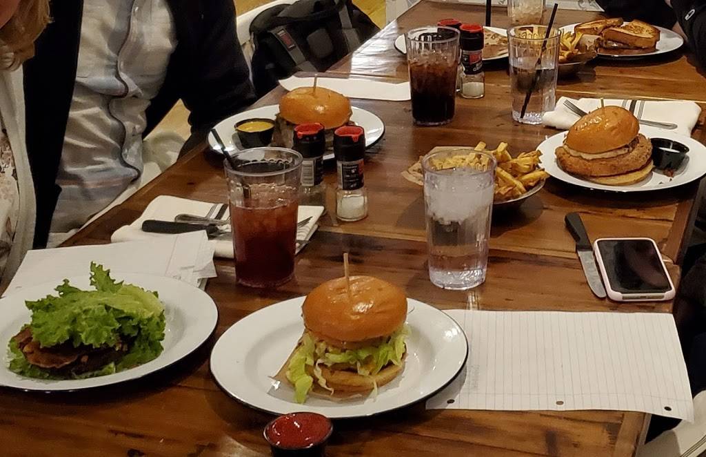 Haystack burgers and barley | restaurant | 6705 Main St, Frisco, TX 75034, USA | 9727043861 OR +1 972-704-3861