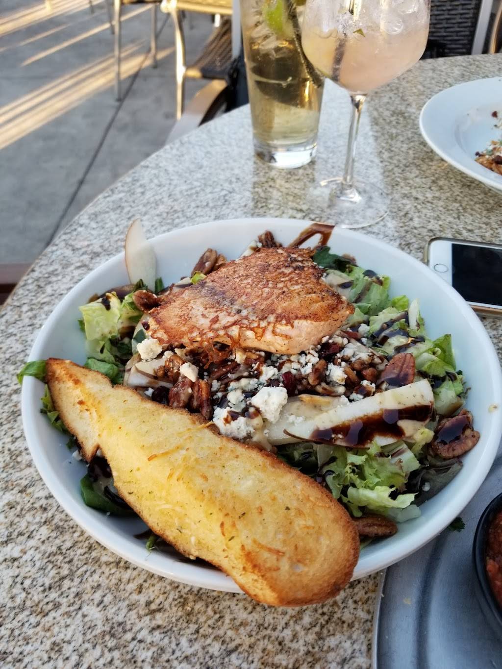 Bar Louie | night club | 935 Jefferson Rd, Rochester, NY 14623, USA | 5854173610 OR +1 585-417-3610