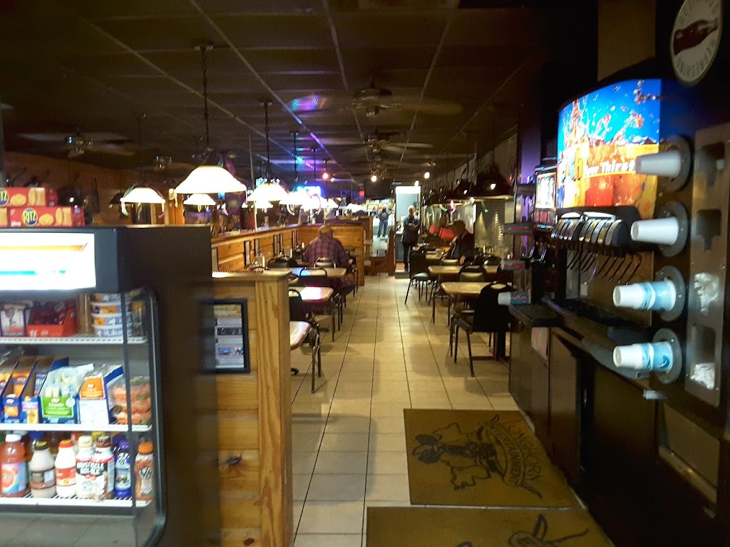 Hard Country Café | restaurant | 2374 LA-109, Vinton, LA 70668, USA | 3375895647 OR +1 337-589-5647