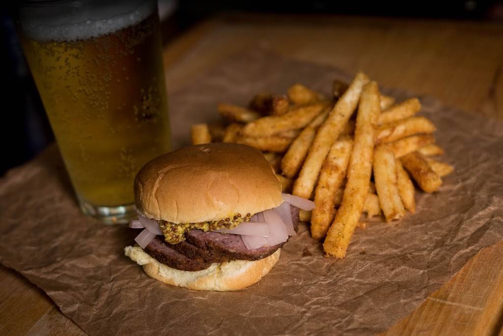 Paddy Os | restaurant | 618 S 7th St, St. Louis, MO 63102, USA | 3145887313 OR +1 314-588-7313