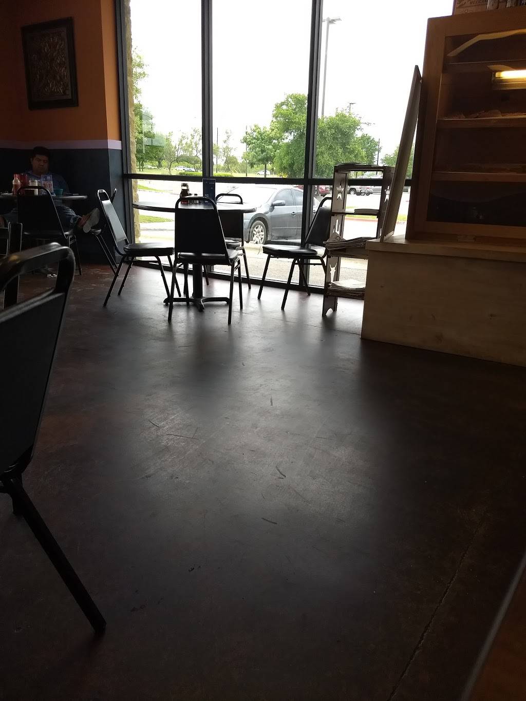 La Tapatia | restaurant | 12601 Tech Ridge Blvd # 100, Austin, TX 78753, USA | 5128336262 OR +1 512-833-6262