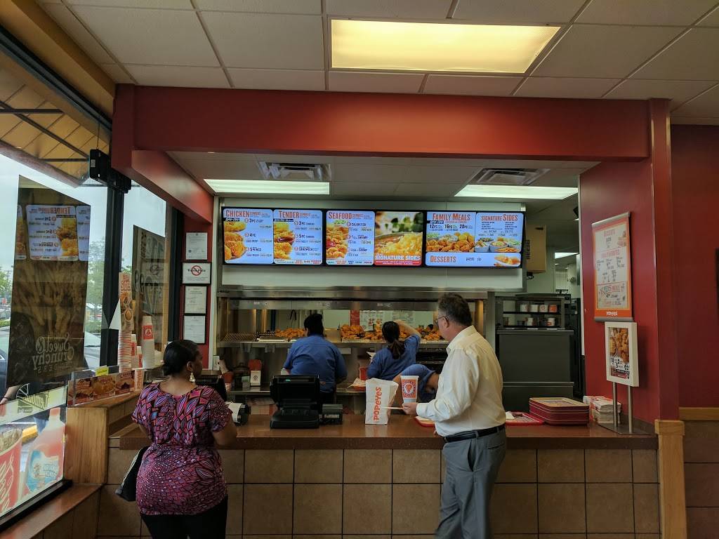 Popeyes Louisiana Kitchen | restaurant | 587 Hungerford Dr, Rockville, MD 20850, USA | 3013407304 OR +1 301-340-7304