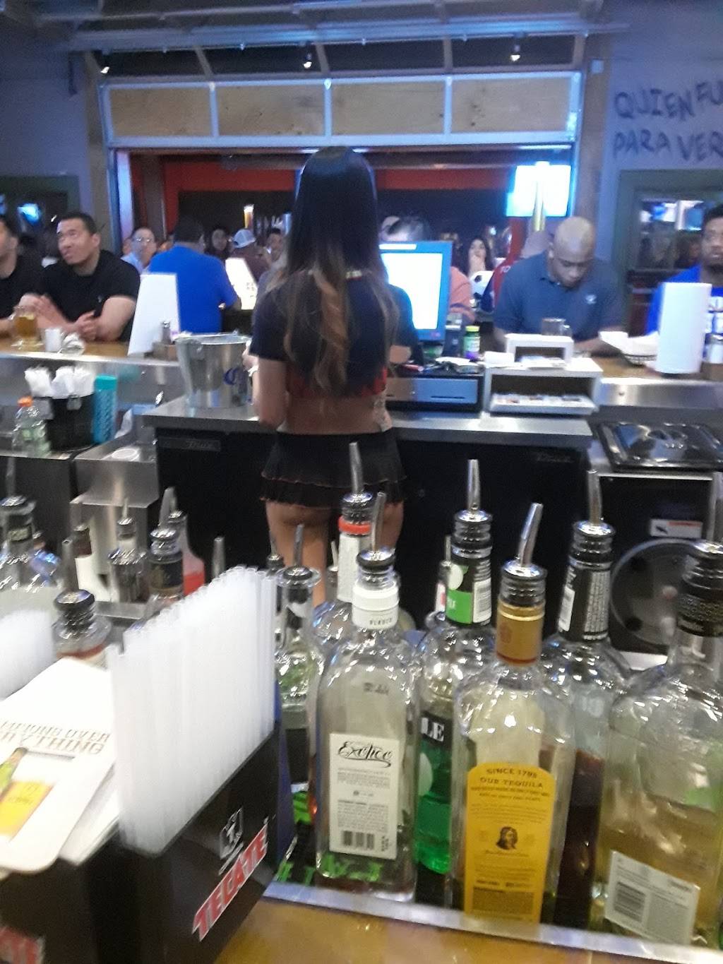 Ojos Locos Sports Cantina - Arlington | restaurant | 1620 E Copeland Rd, Arlington, TX 76011, USA | 4696731180 OR +1 469-673-1180