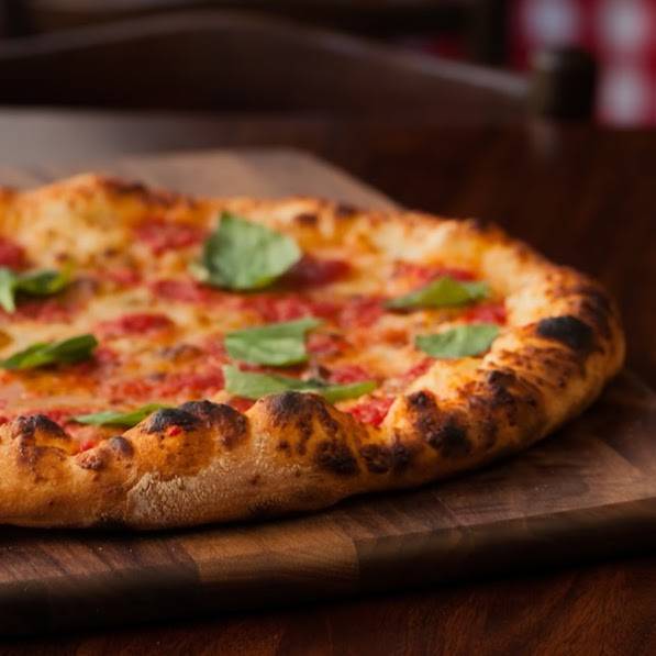 Frankies by the Slice | meal takeaway | 600 E Grand Ave, Chicago, IL 60611, USA | 3125467440 OR +1 312-546-7440