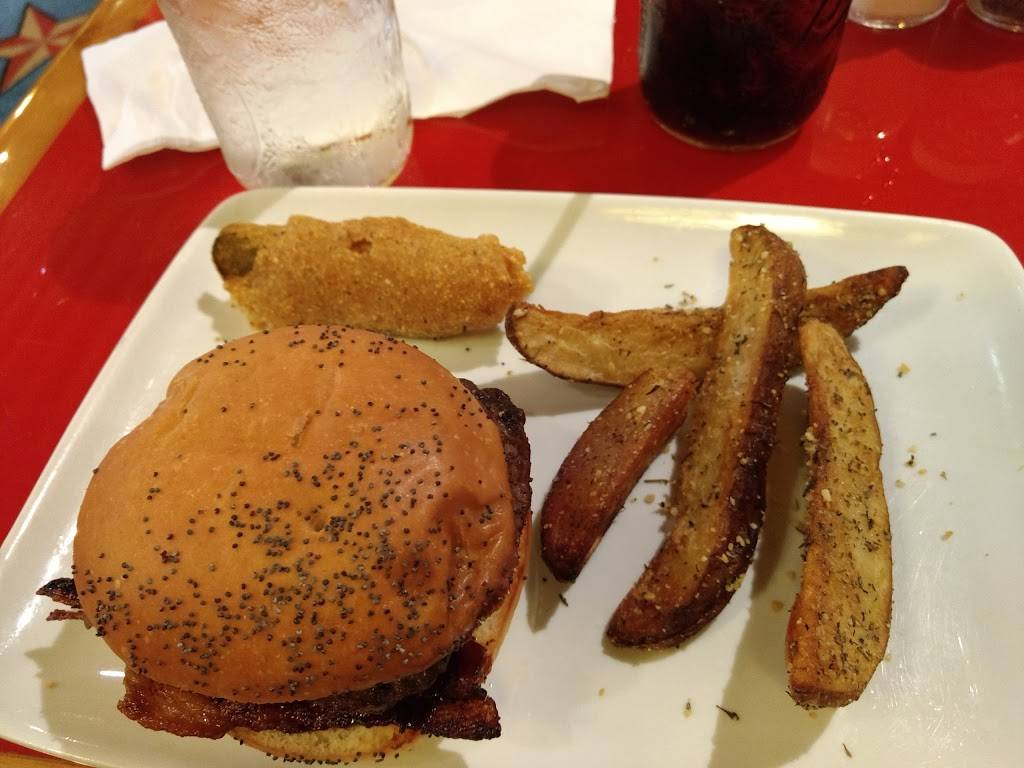 Whispering Canyon Cafe | restaurant | 901 Timberline Dr, Orlando, FL 32830, USA | 4079393463 OR +1 407-939-3463