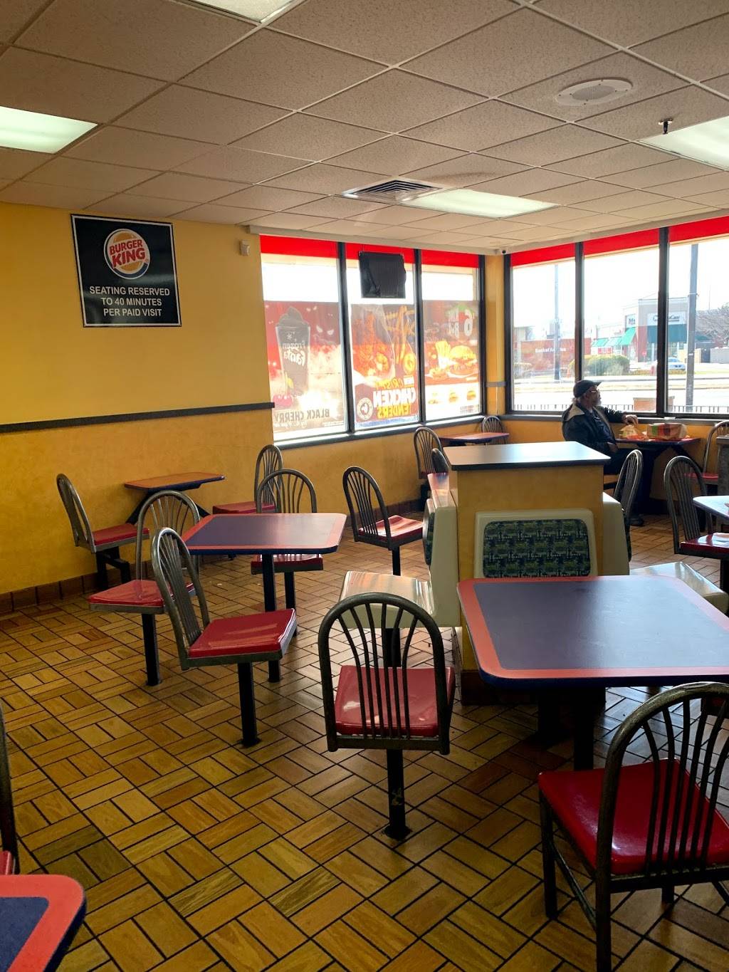 Burger King | restaurant | 2359 W Oregon Ave, Philadelphia, PA 19145, USA | 2674436729 OR +1 267-443-6729