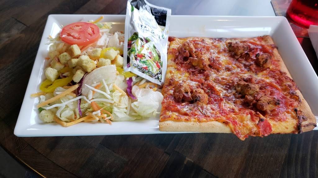 Rocco’s pizza and cantina | restaurant | 1302 Mike Fahey St, Omaha, NE 68102, USA | 4025029893 OR +1 402-502-9893