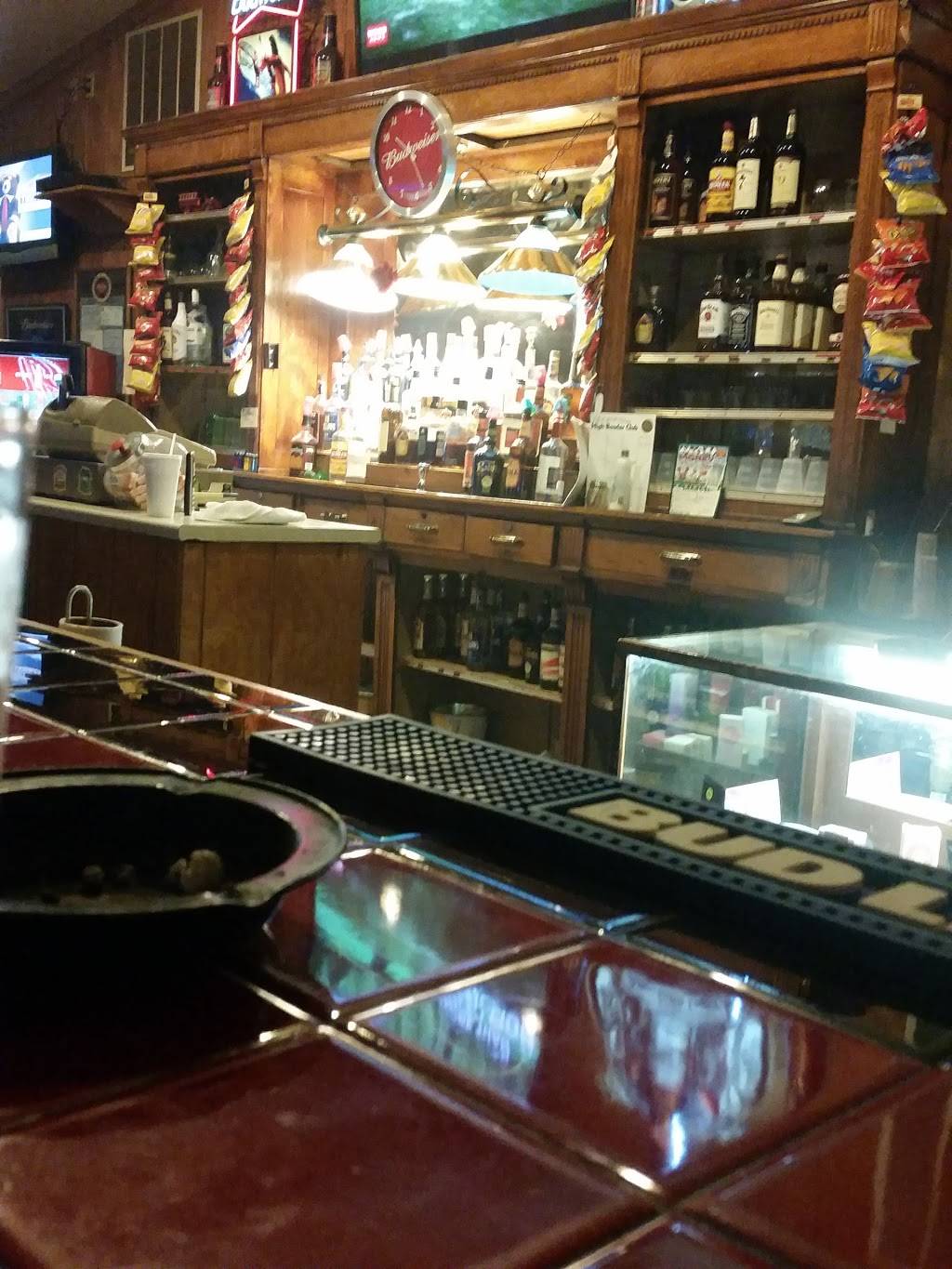 B & B | restaurant | 1423 Culbertson Ave, New Albany, IN 47150, USA | 8127259955 OR +1 812-725-9955