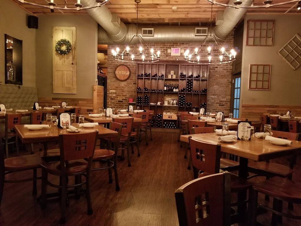 Dolce Restaurant & Wine Bar | restaurant | 39B Mill Plain Rd, Danbury, CT 06811, USA | 2037449115 OR +1 203-744-9115