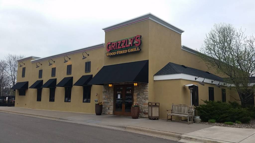 Grizzlys Wood-Fired Grill | restaurant | 220 Carlson Pkwy N, Plymouth, MN 55447, USA | 7634761011 OR +1 763-476-1011